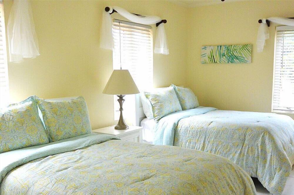 Photo of Bedroom in Nassau