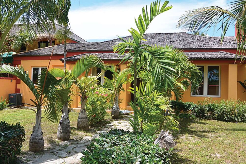 Photo of Outdoor in Nassau