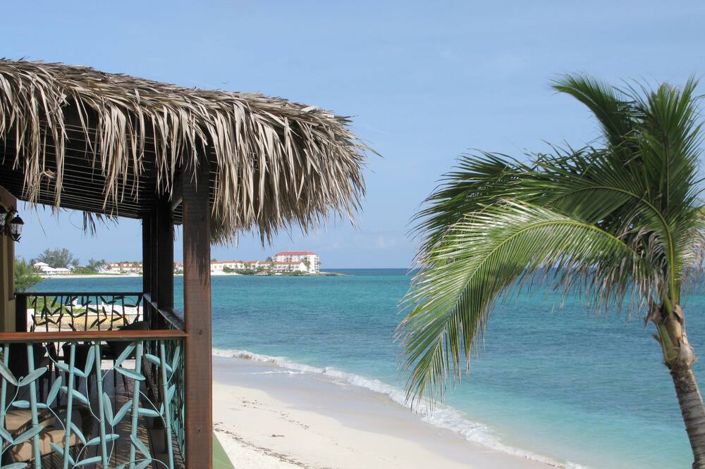 Photo of Bedroom in Nassau