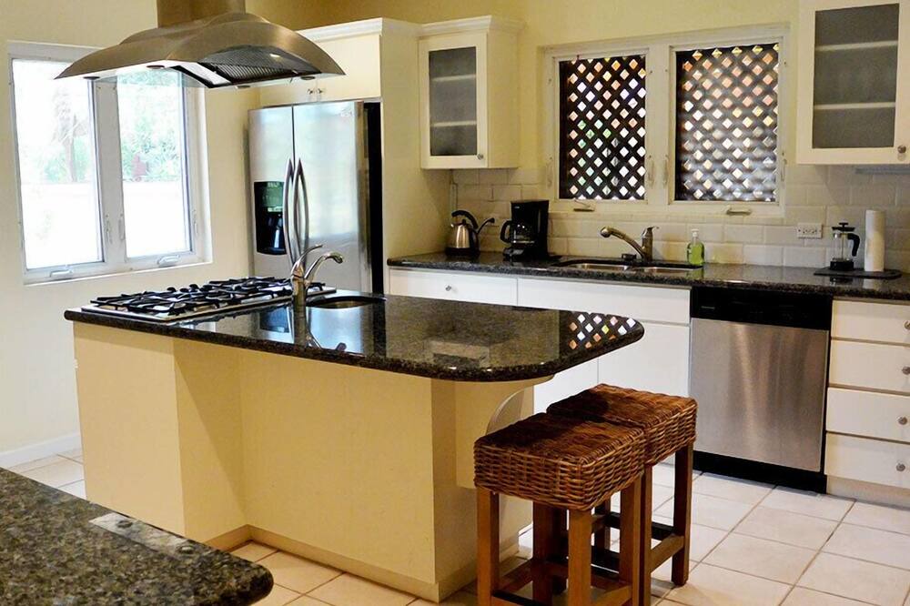 Photo of Kitchen in Nassau
