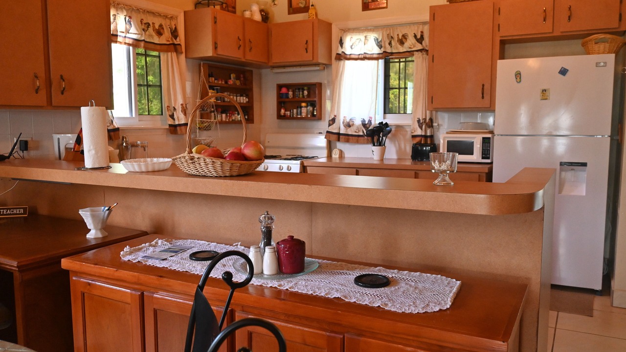 Photo of Kitchen in Tarpum Bay
