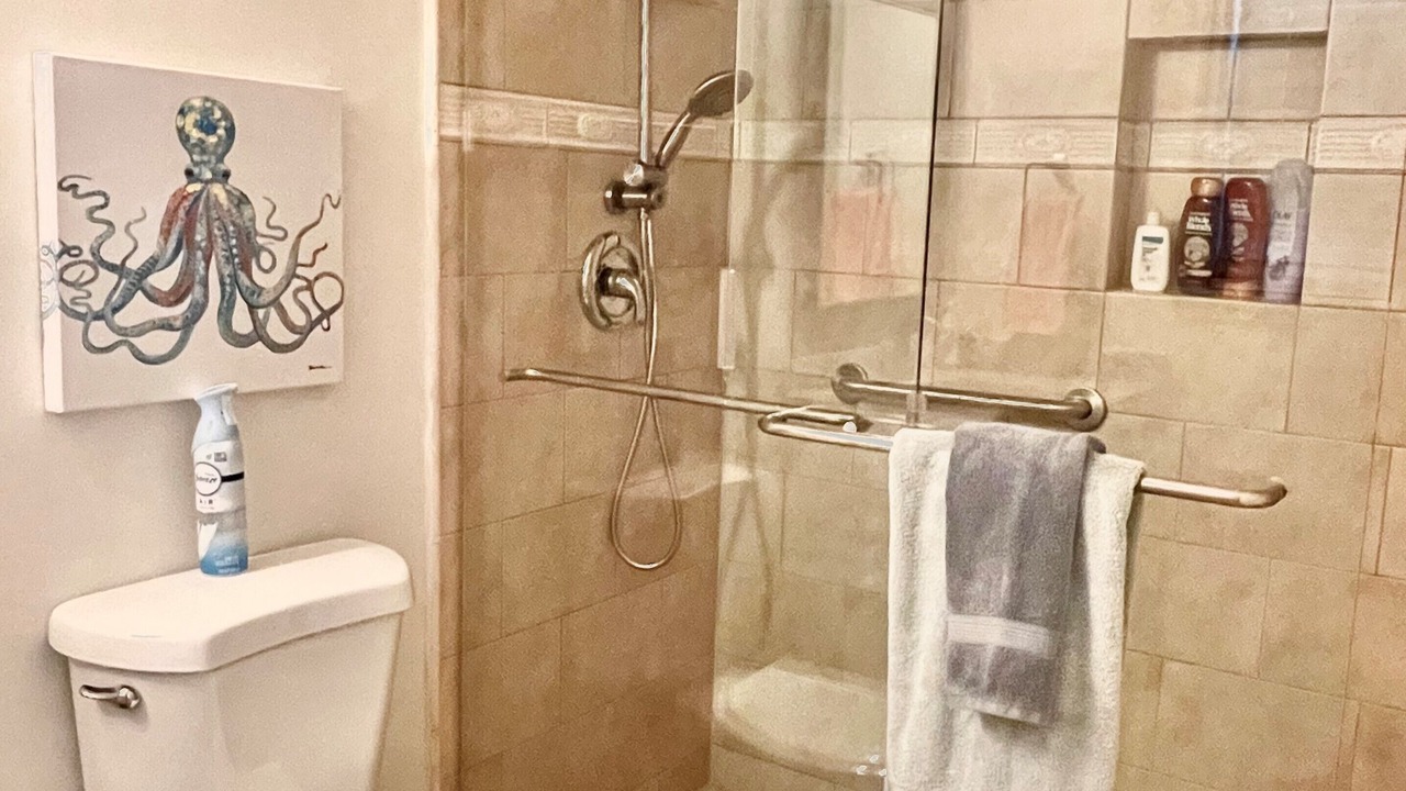 Photo of Bathroom in Treasure Cay