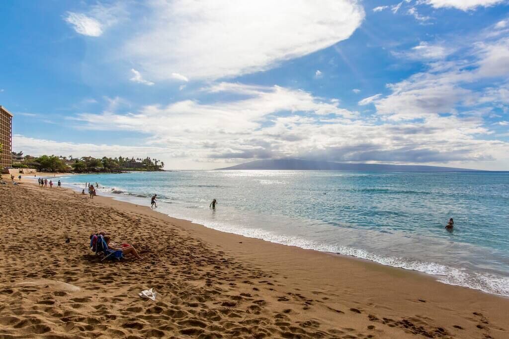 Photo of Others in Kahana