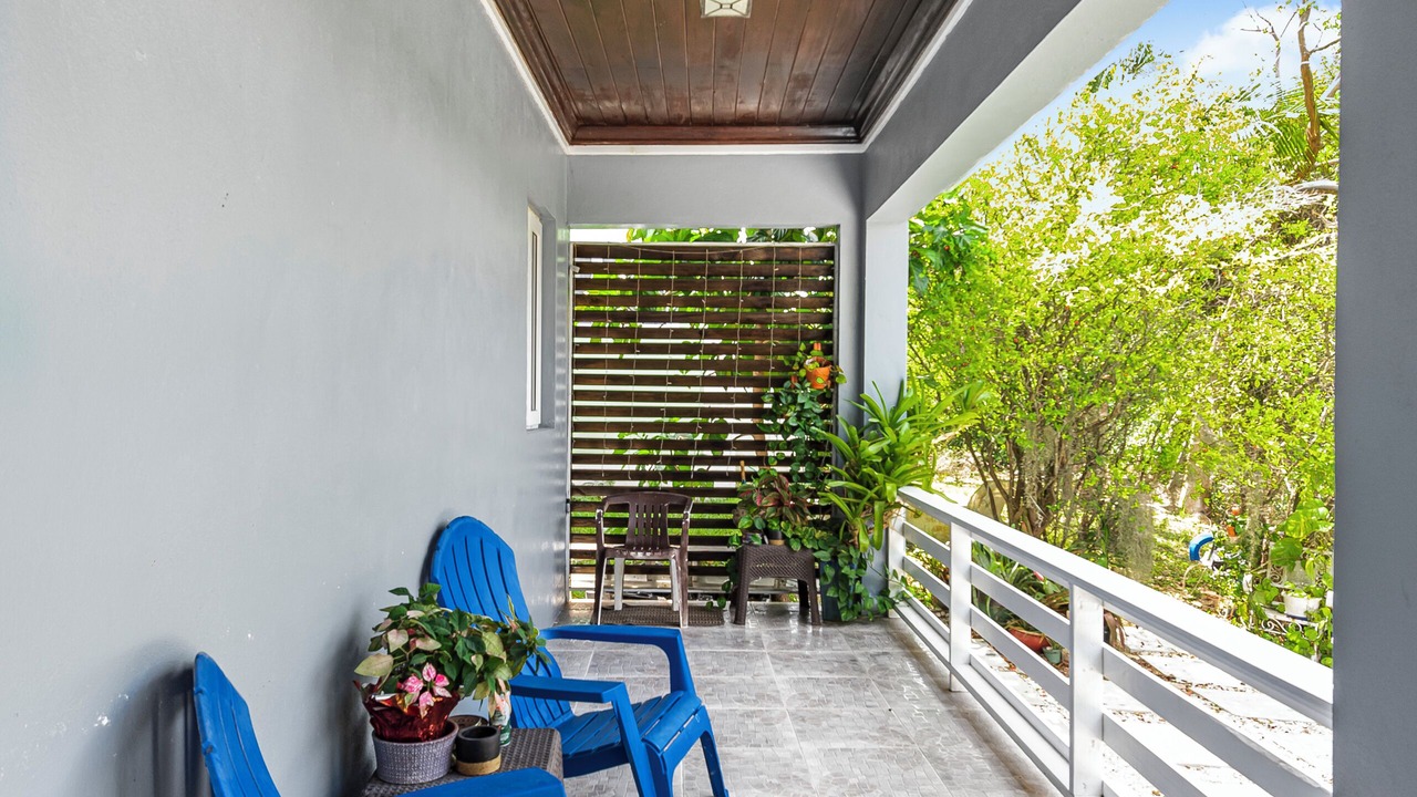 Photo of Patio Balcony in Nassau