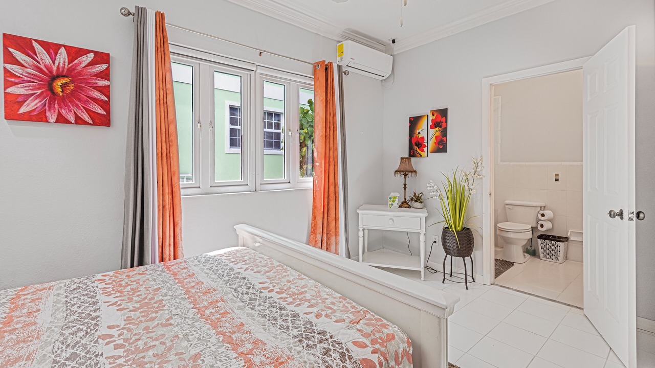 Photo of Bedroom in Nassau