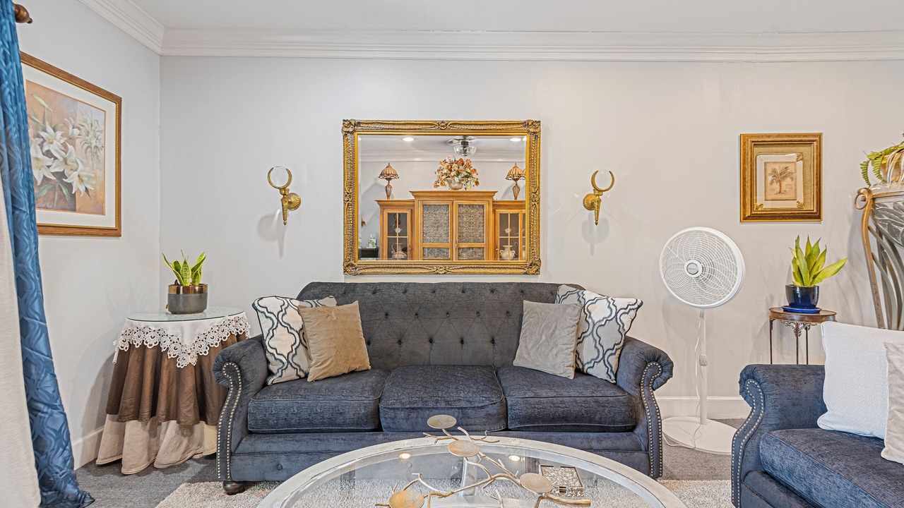 Photo of Livingroom in Nassau