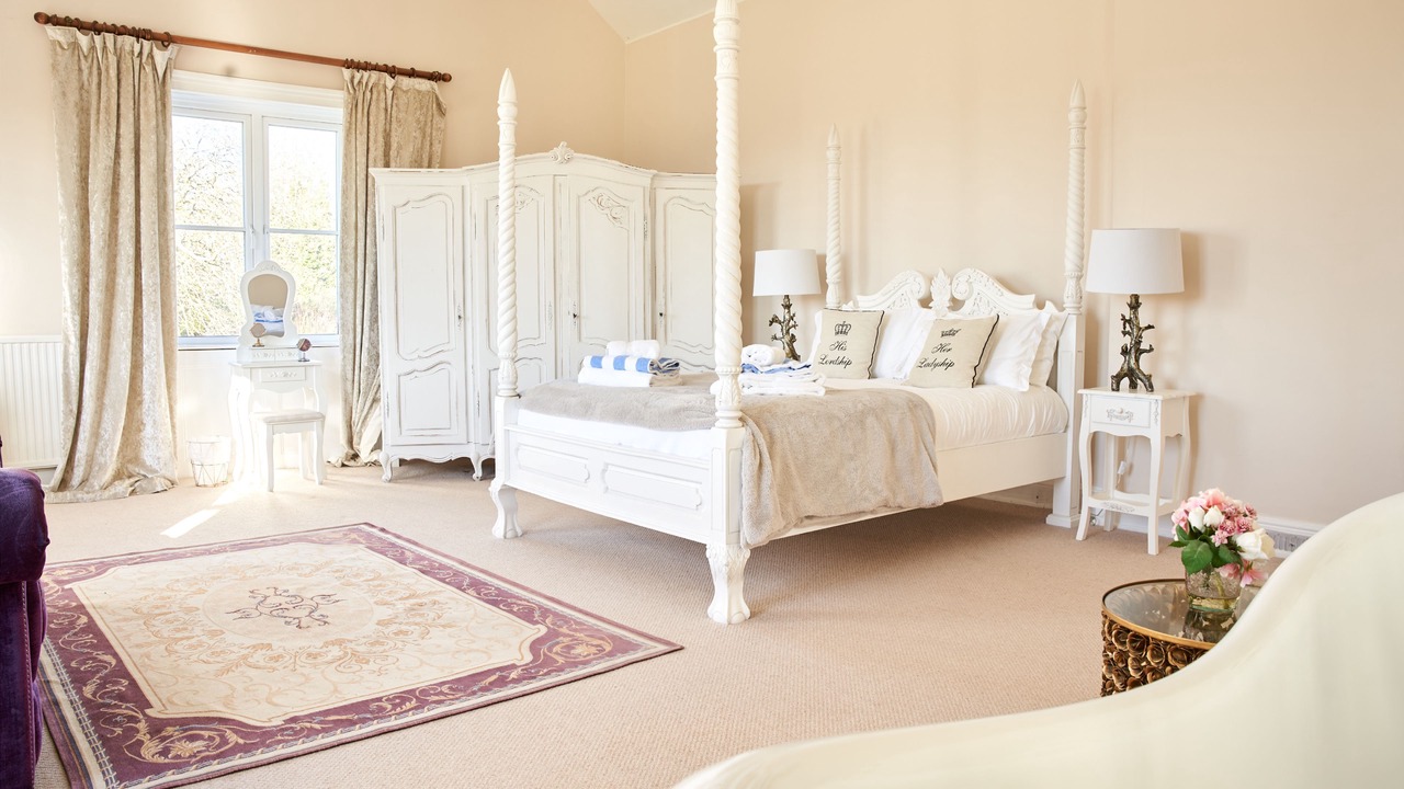 Photo of Bedroom in Blandford Saint Mary
