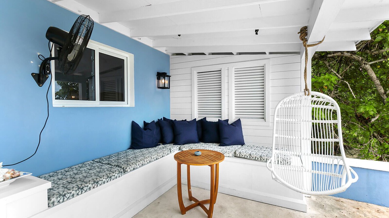 Photo of Patio Balcony in Dunmore Town