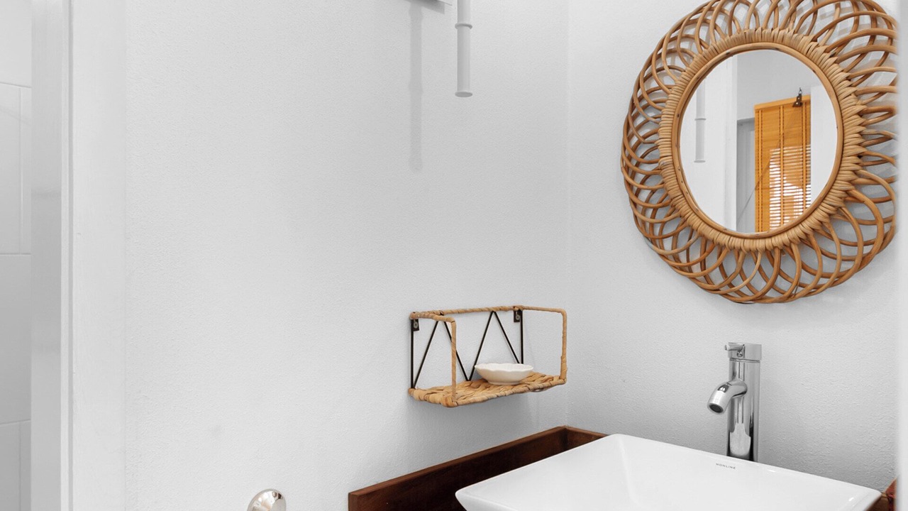 Photo of Bathroom in Dunmore Town