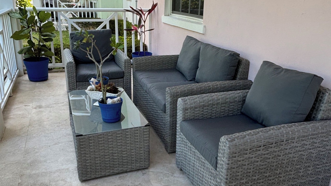 Photo of Patio Balcony in Palm Cay