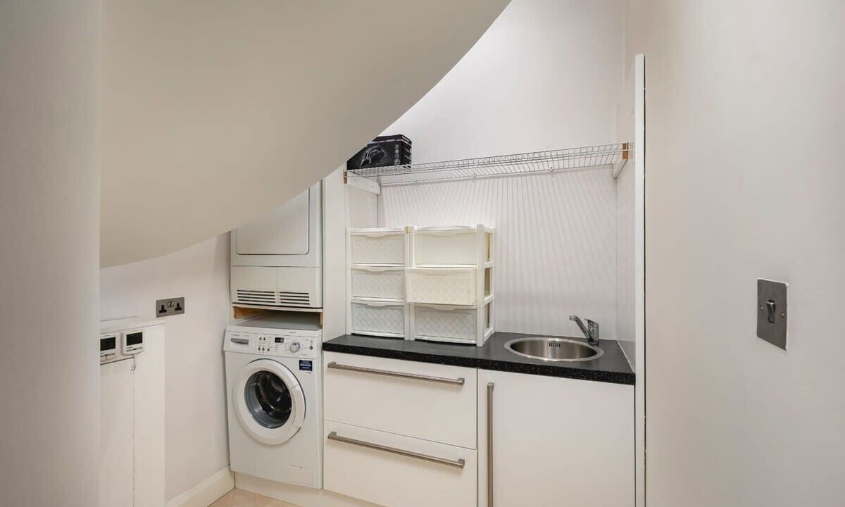 Photo of Bedroom in Redcliffe