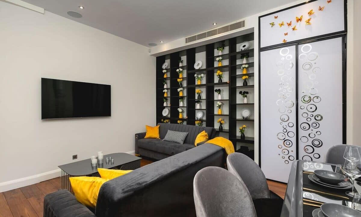 Photo of Livingroom in Redcliffe
