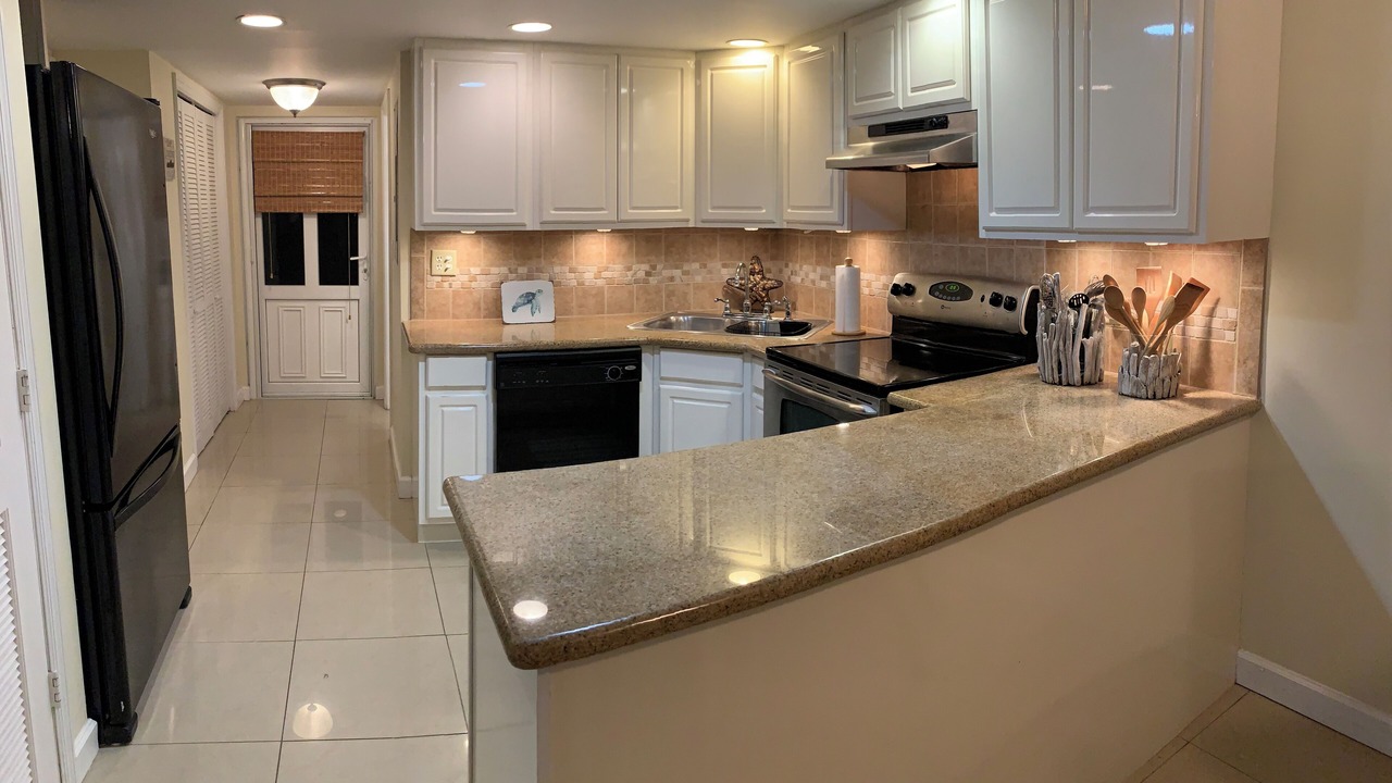 Photo of Kitchen in Bahamas Terrace