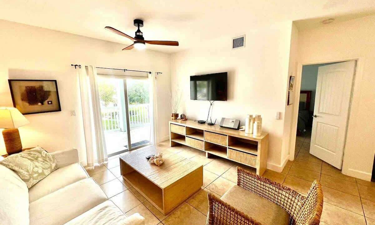 Photo of Livingroom in North Bimini