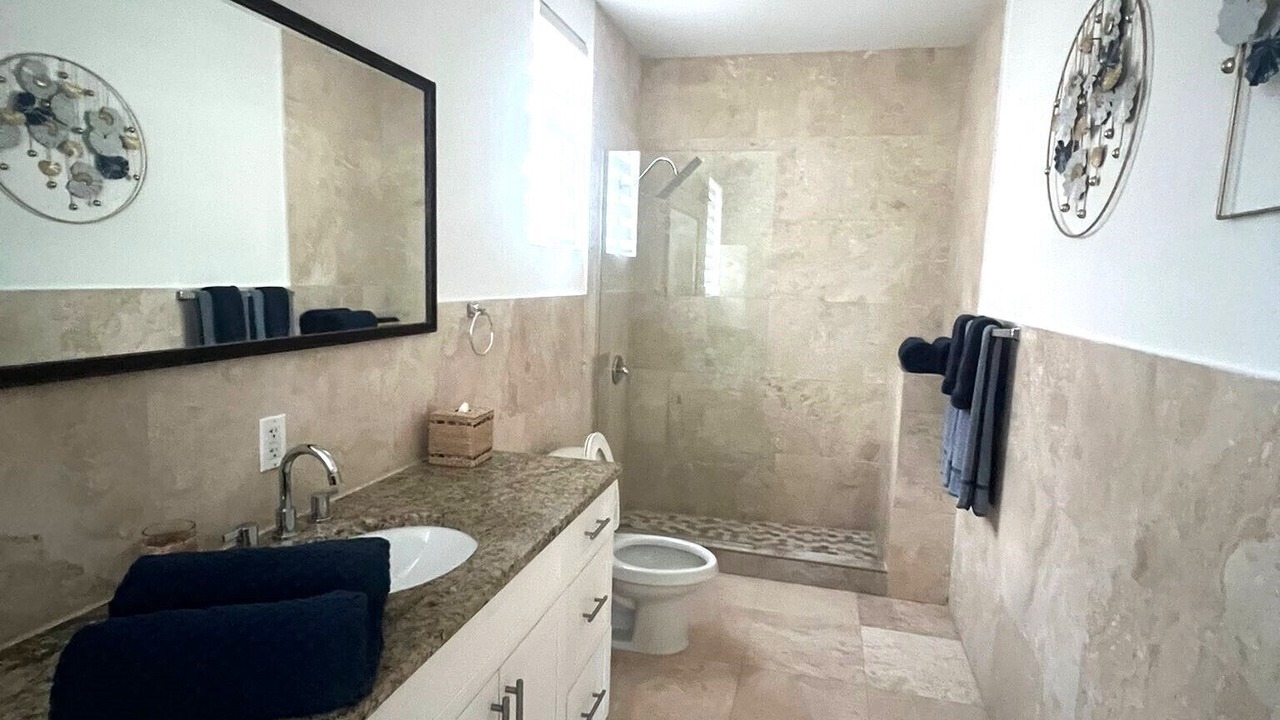 Photo of Bathroom in Palm Cay
