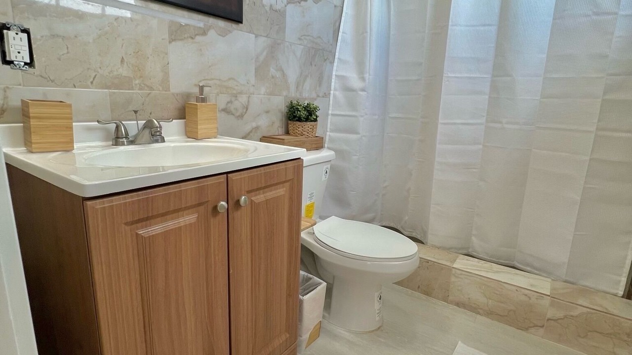 Photo of Bathroom in Alice Town