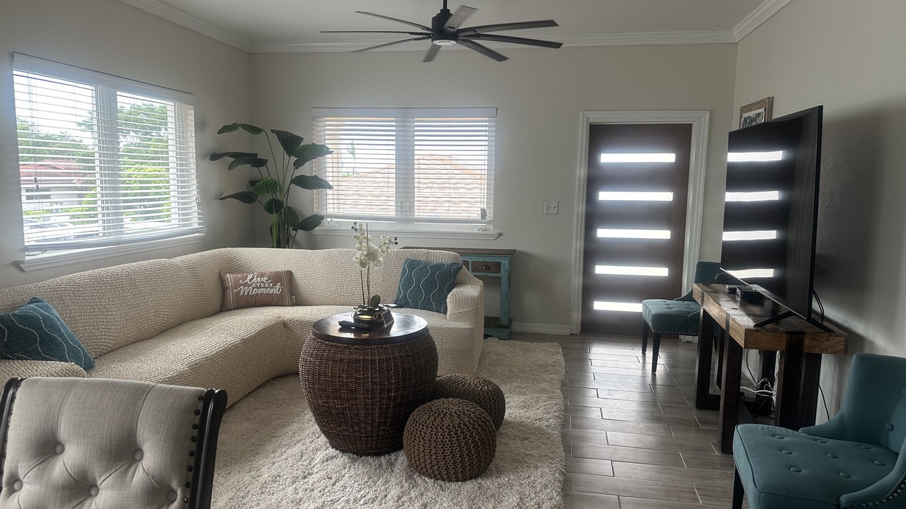 Photo of Livingroom in Nassau