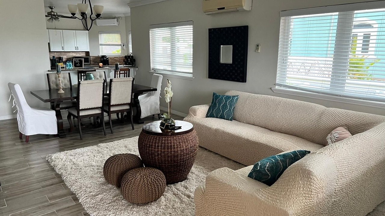 Photo of Livingroom in Nassau