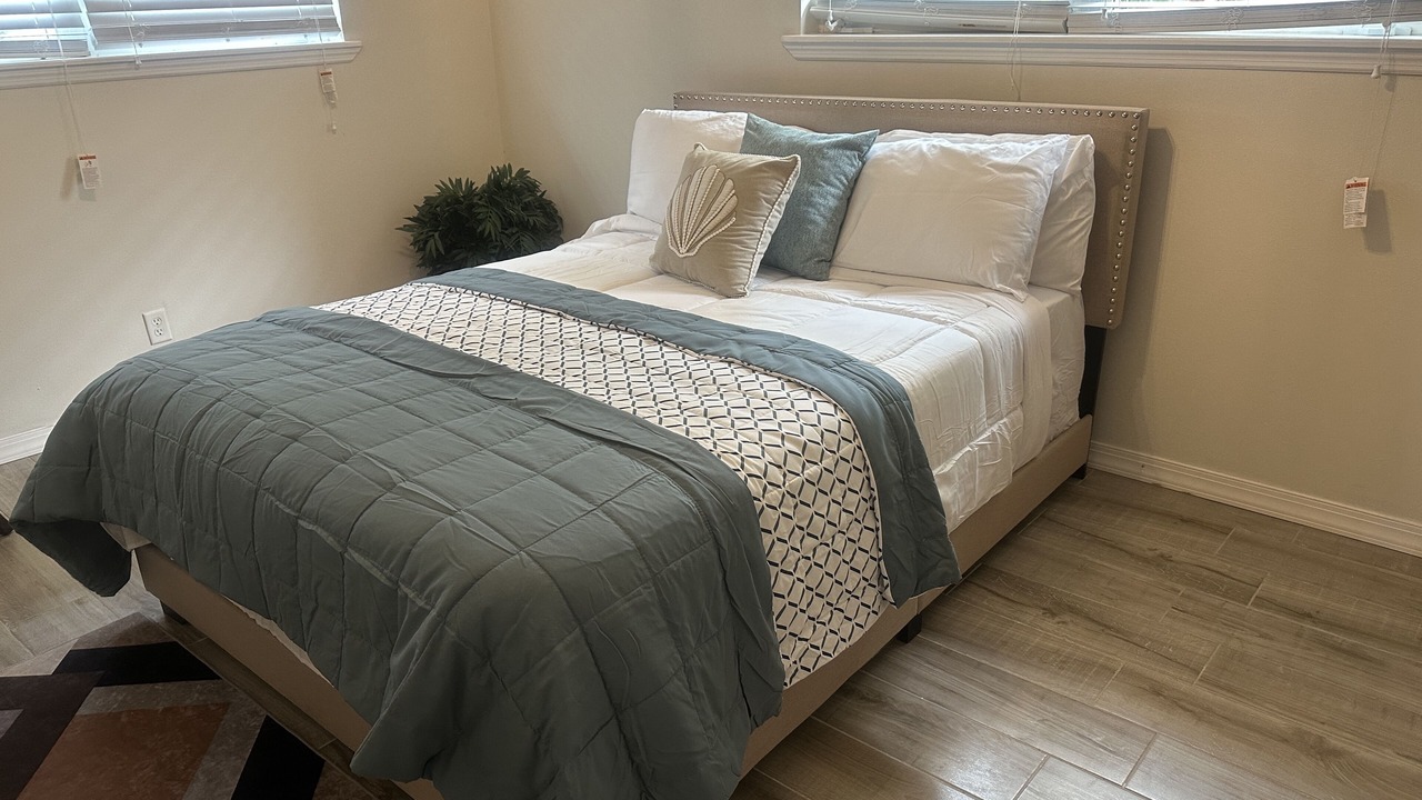 Photo of Bedroom in Nassau