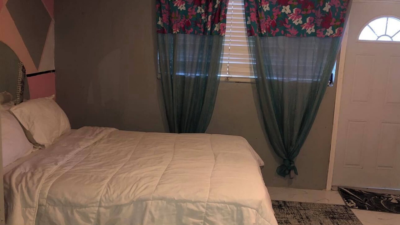 Photo of Bedroom in Nassau