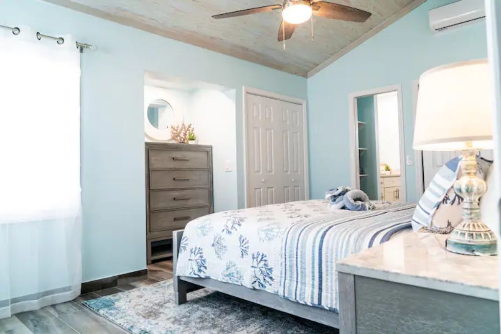 Photo of Bedroom in Treasure Cay