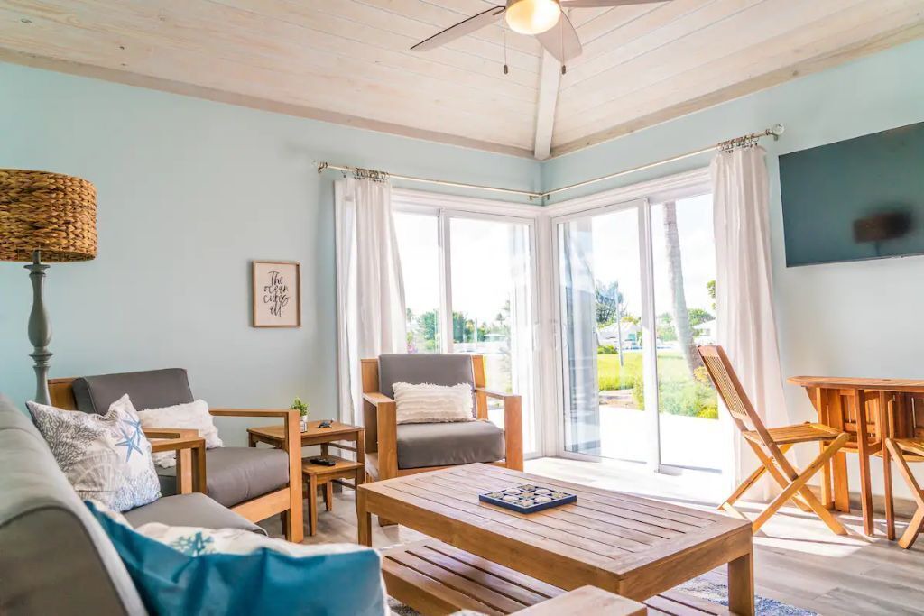 Photo of Livingroom in Treasure Cay