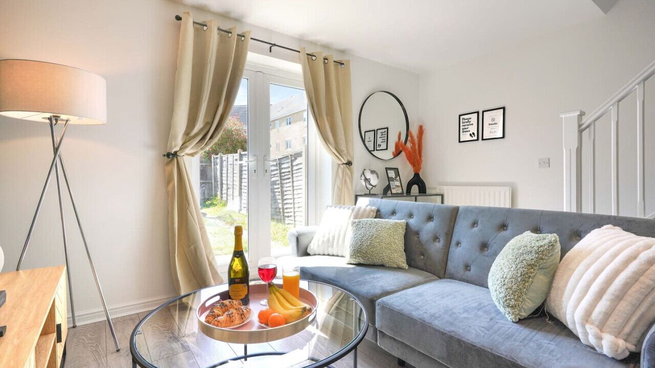 Photo of Livingroom in Luton