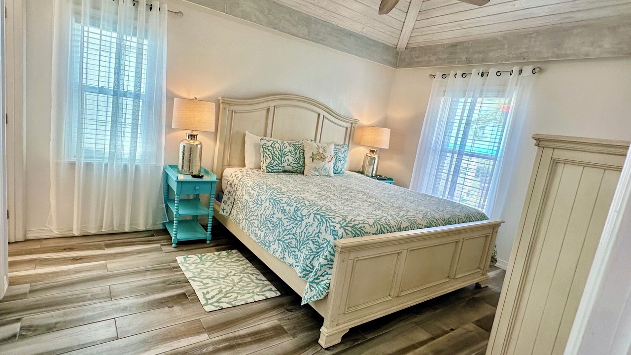 Photo of Bedroom in Treasure Cay