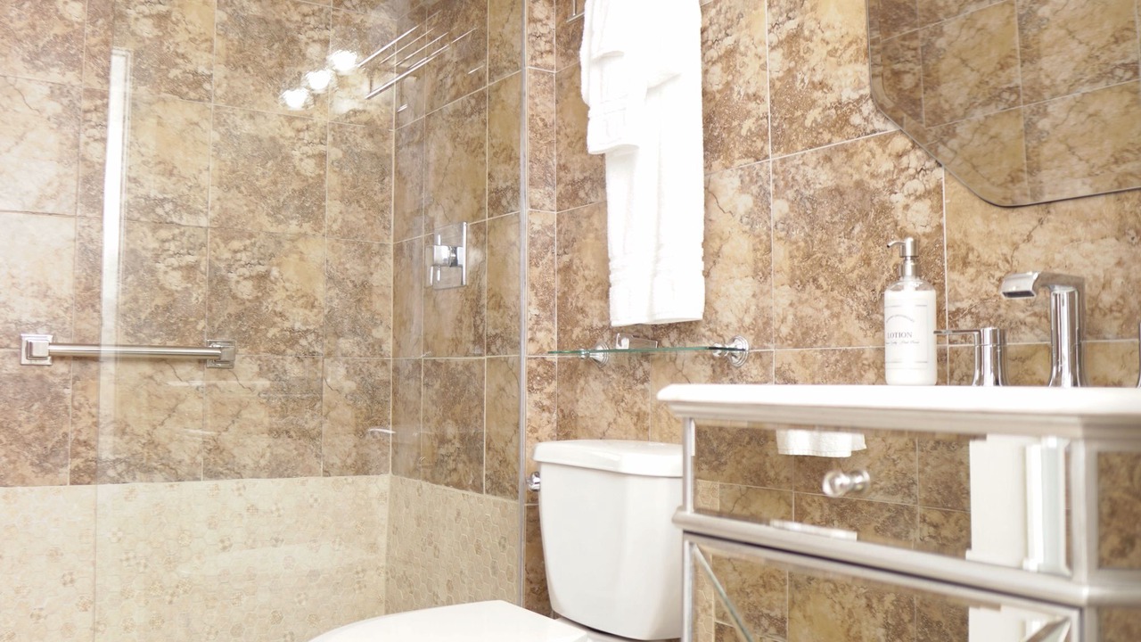 Photo of Bathroom in Paradise Island
