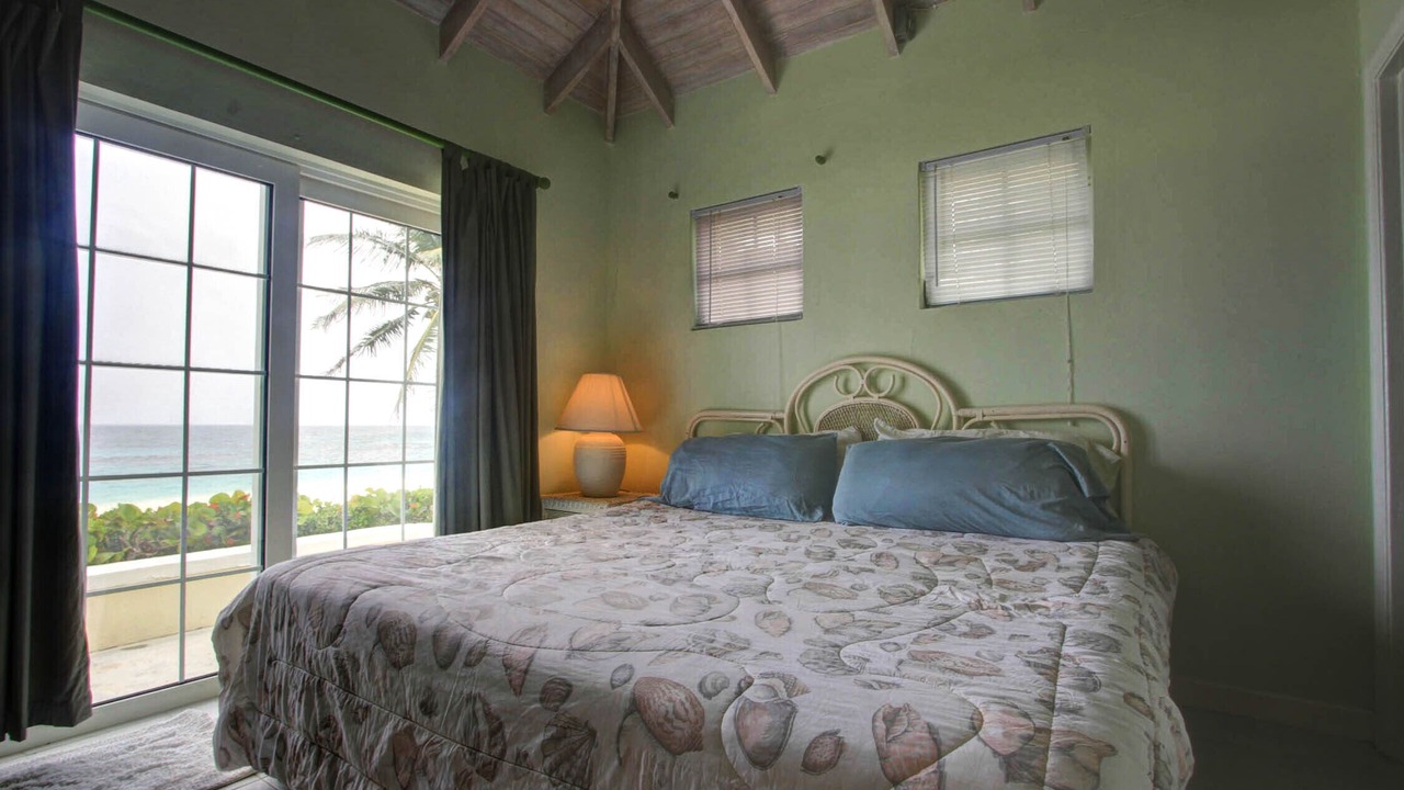 Photo of Bedroom in Dunmore Town