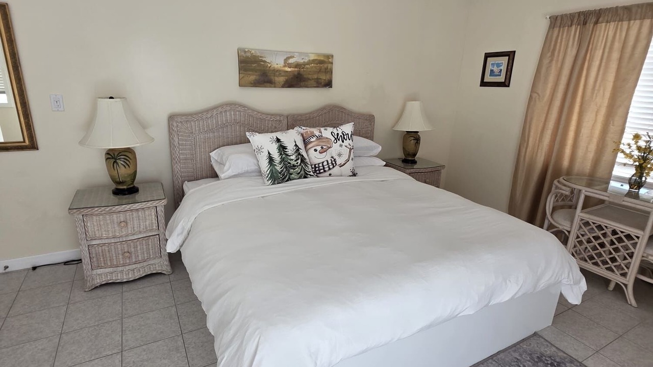 Photo of Bedroom in Lubbers Quarters Cay