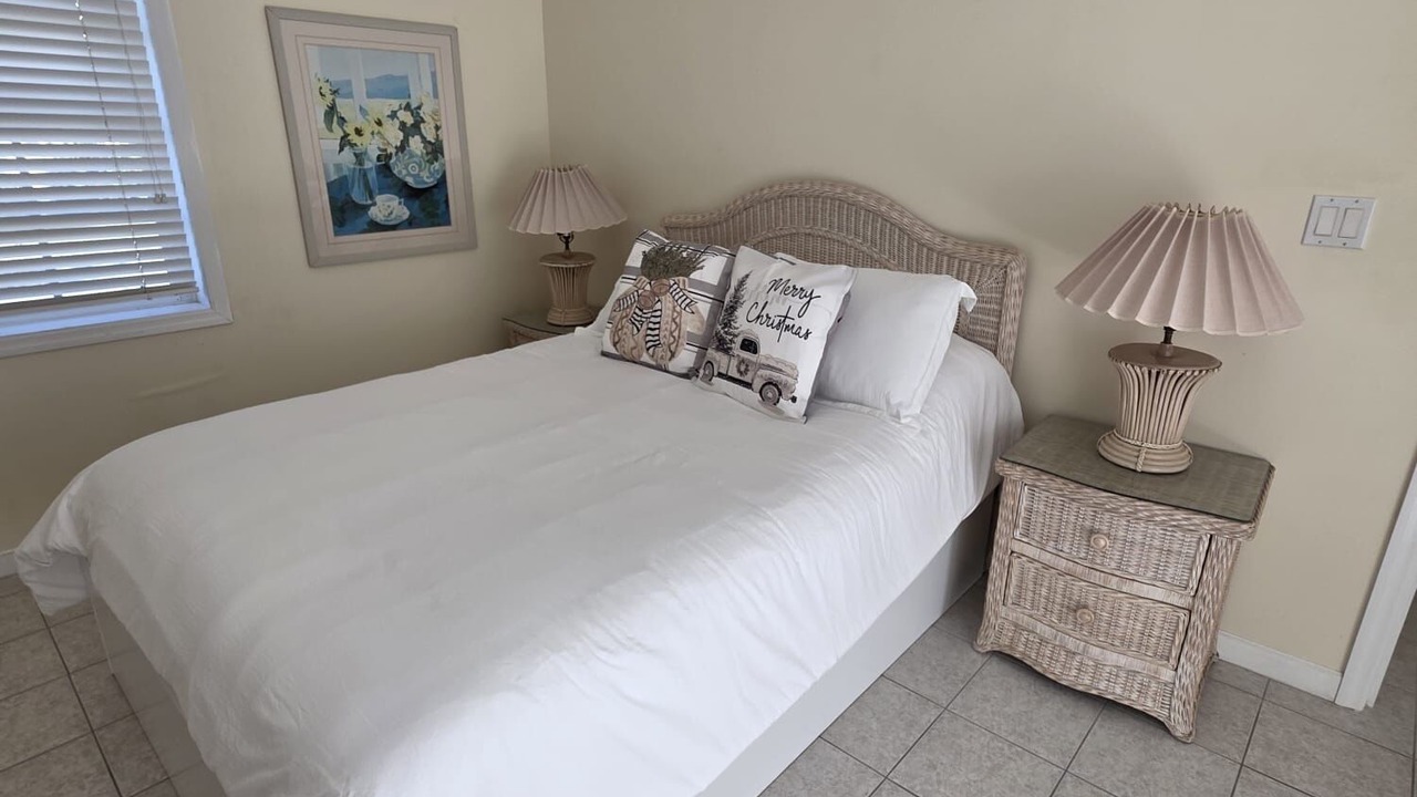 Photo of Bedroom in Lubbers Quarters Cay