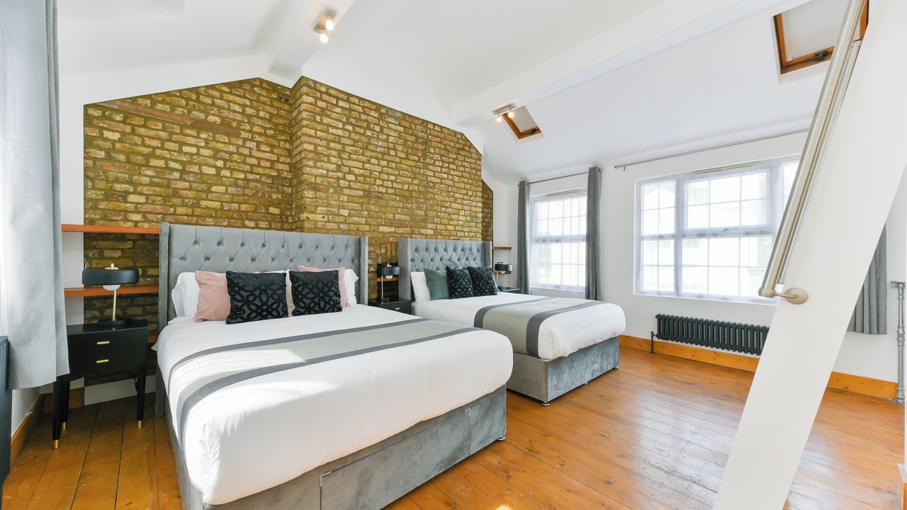 Photo of Bedroom in Farringdon