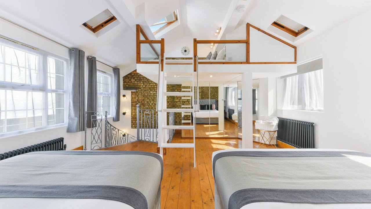 Photo of Bedroom in Farringdon