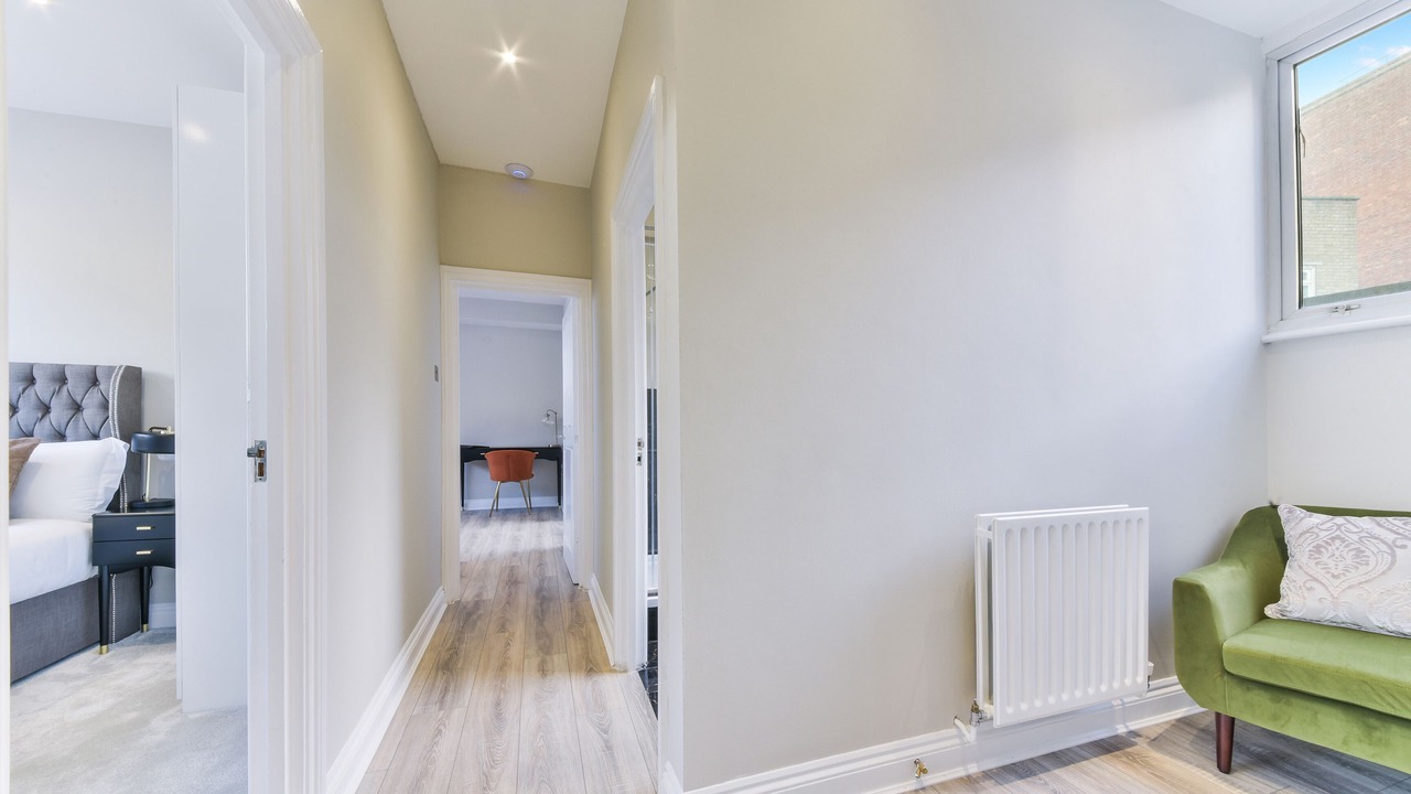 Photo of Livingroom in Farringdon