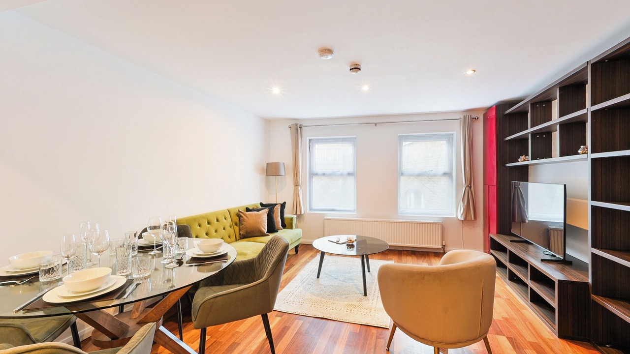 Photo of Livingroom in Farringdon