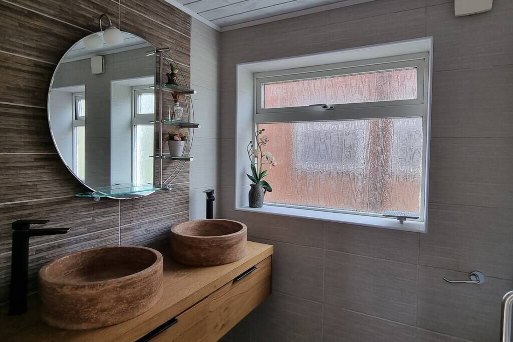 Photo of Bathroom in Luton