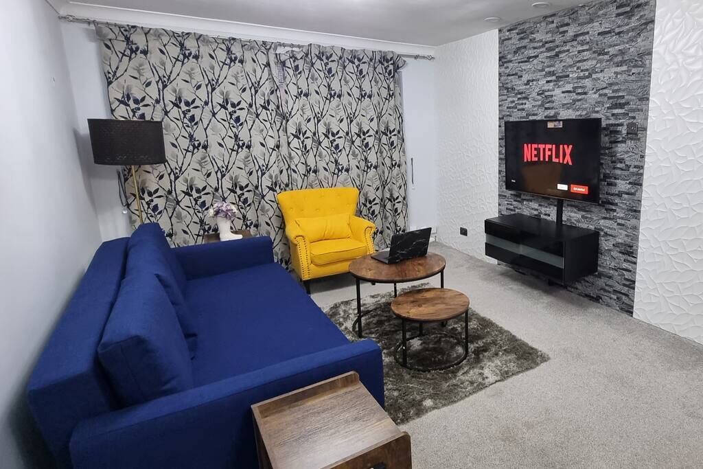 Photo of Livingroom in Luton