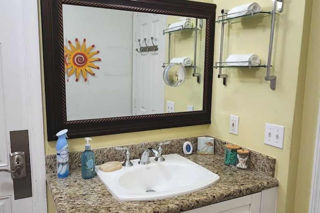 Photo of Bathroom in Alice Town