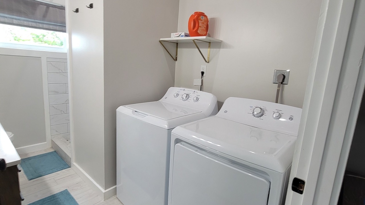 Photo of Bathroom in Green Turtle Cay
