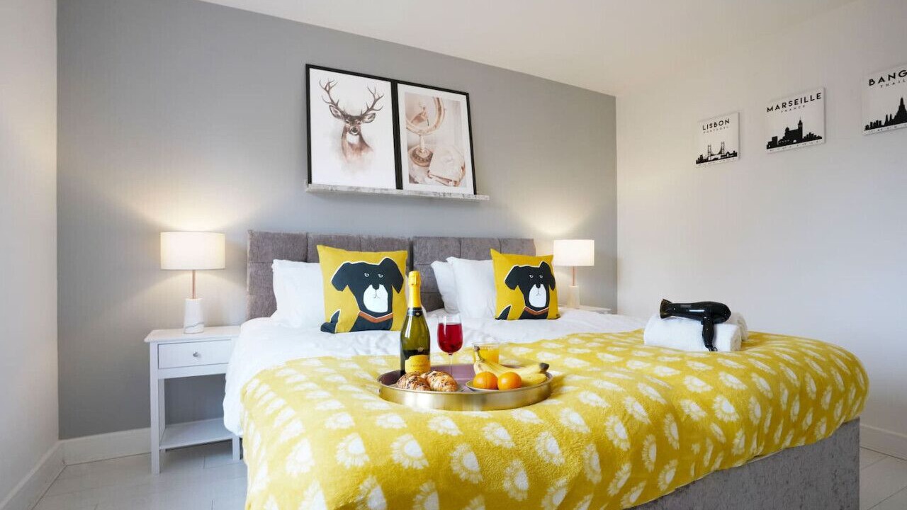 Photo of Bedroom in Newport Pagnell