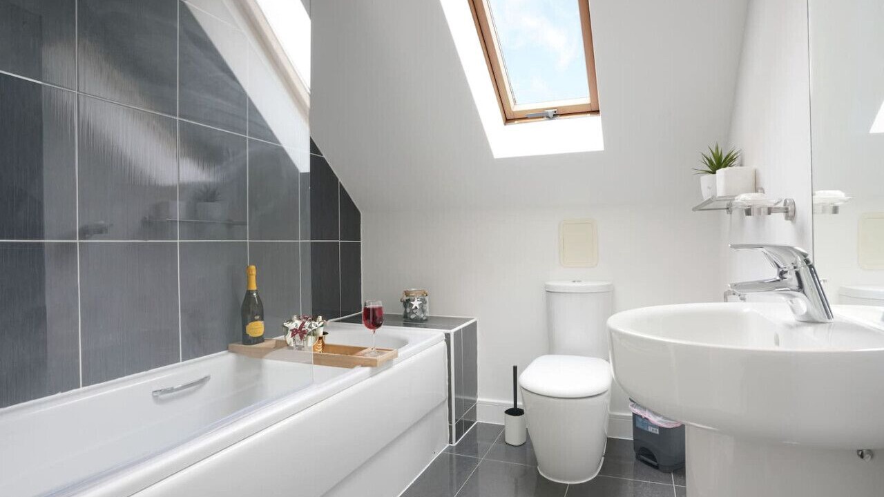 Photo of Bathroom in Newport Pagnell
