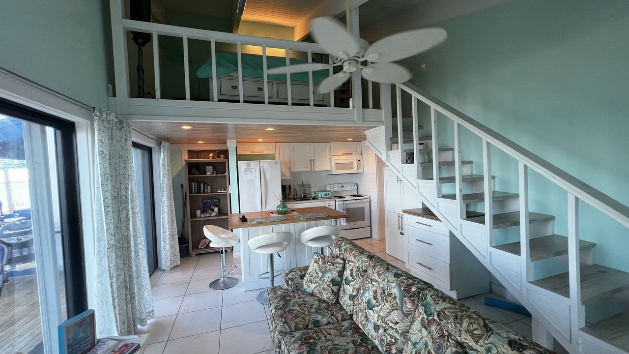Photo of Livingroom in Great Harbour Cay