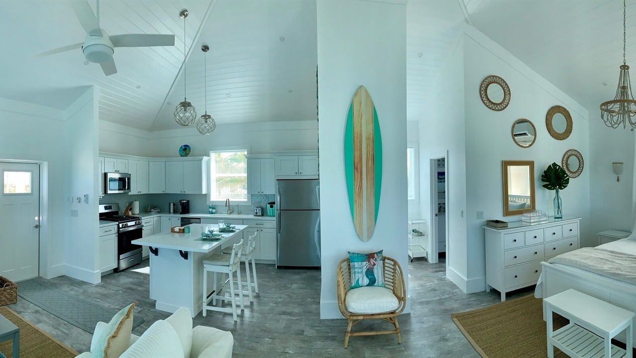 Photo of Bedroom in Lubbers Quarters Cay