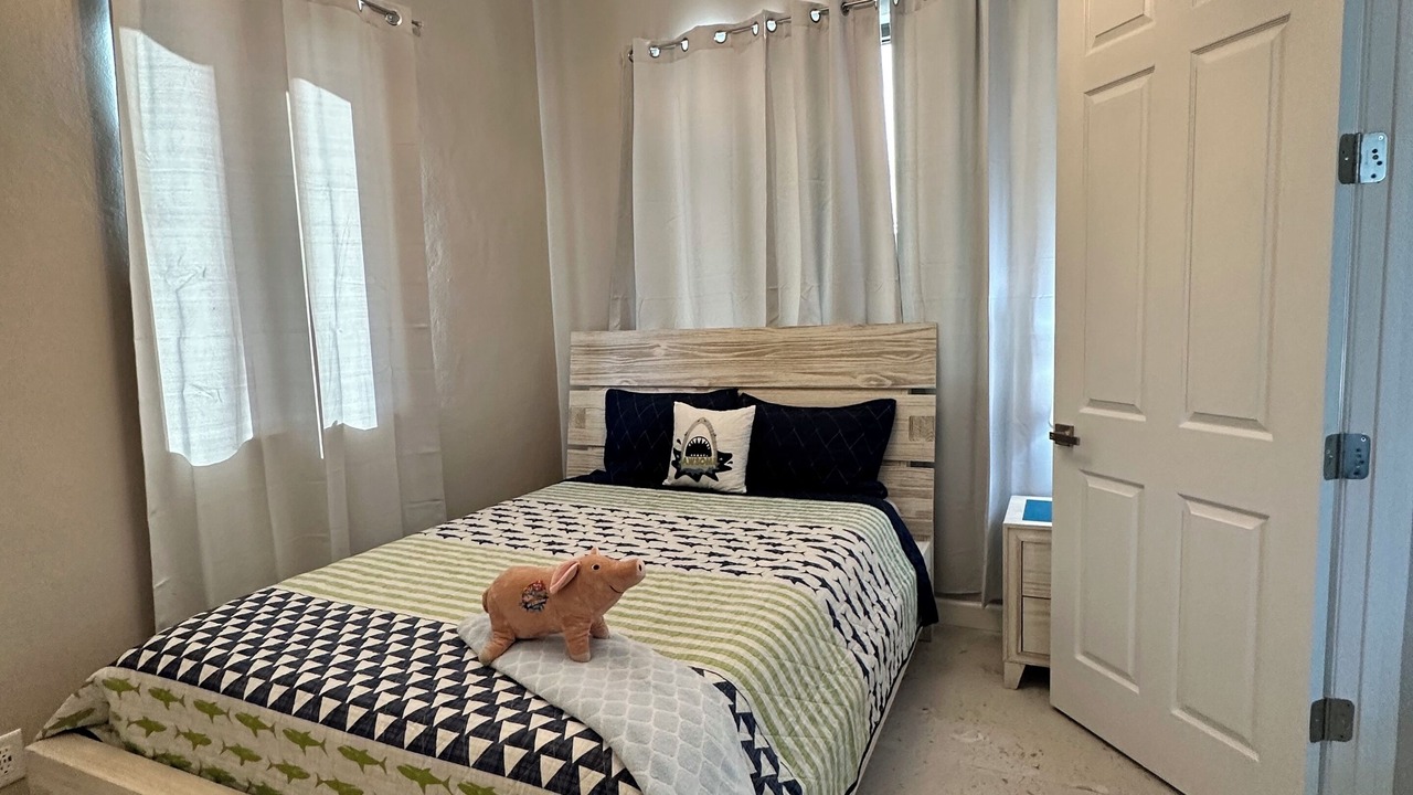 Photo of Bedroom in Treasure Cay
