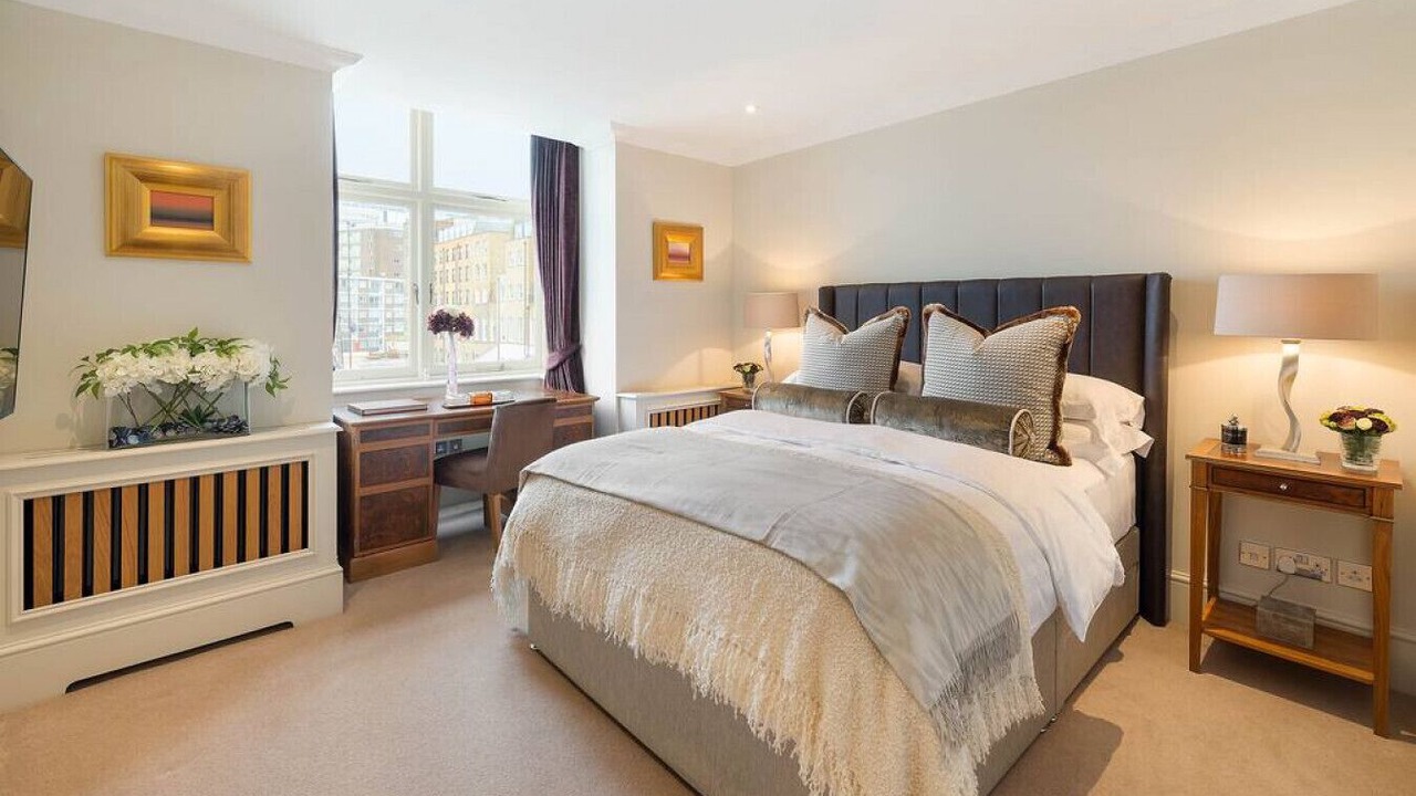 Photo of Bedroom in Bayswater