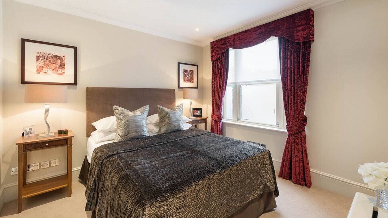 Photo of Bedroom in Bayswater