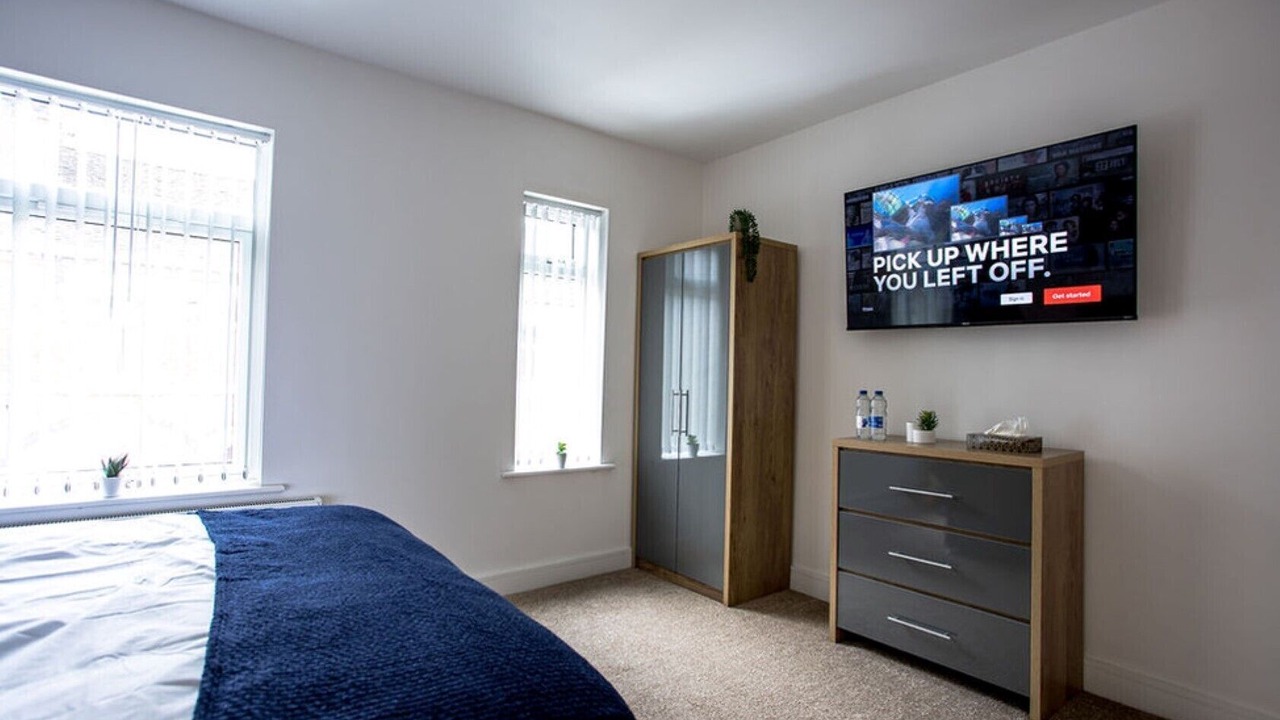 Photo of Bedroom in Stoke-on-Trent