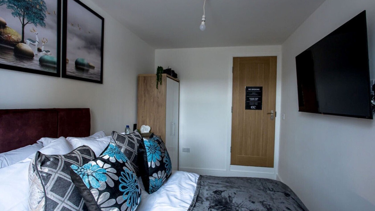 Photo of Bedroom in Stoke-on-Trent