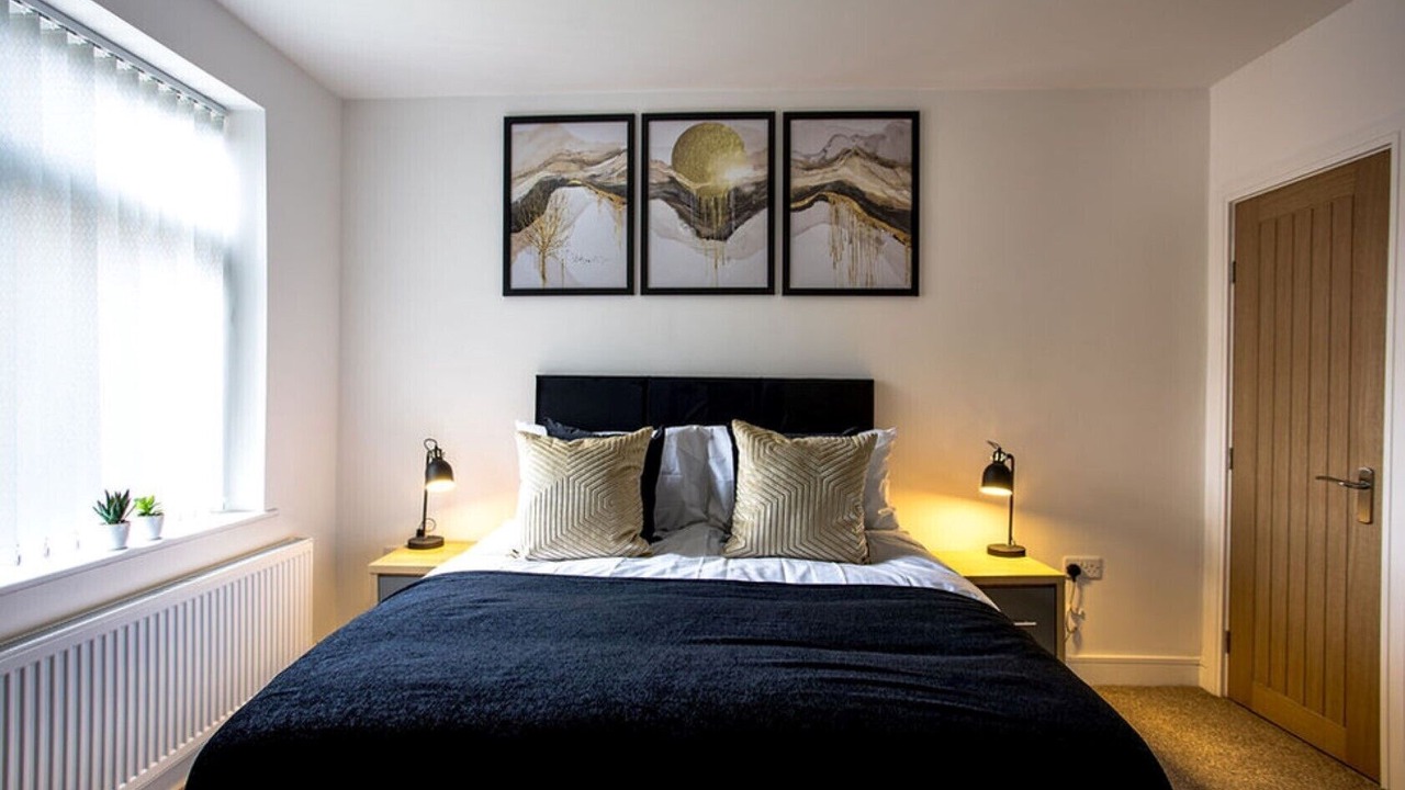 Photo of Bedroom in Stoke-on-Trent
